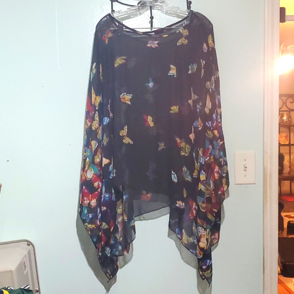 DJT Fashion, One size fits all, Black w/ Butterflies